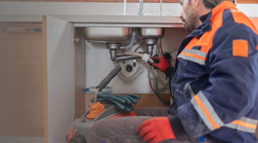 Professional tankless water heater installation services in Iron Mountain, MI